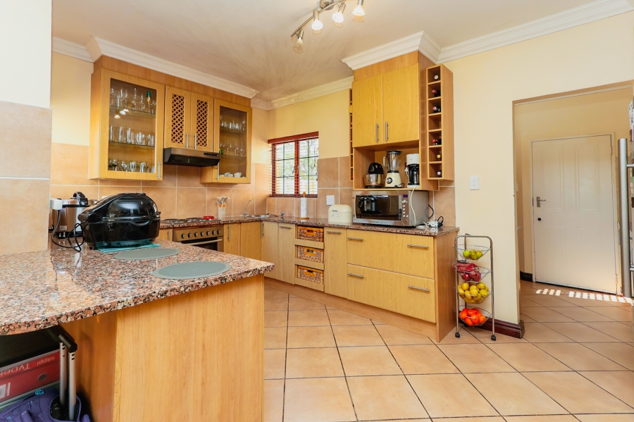 3 Bedroom Property for Sale in The Coves North West
